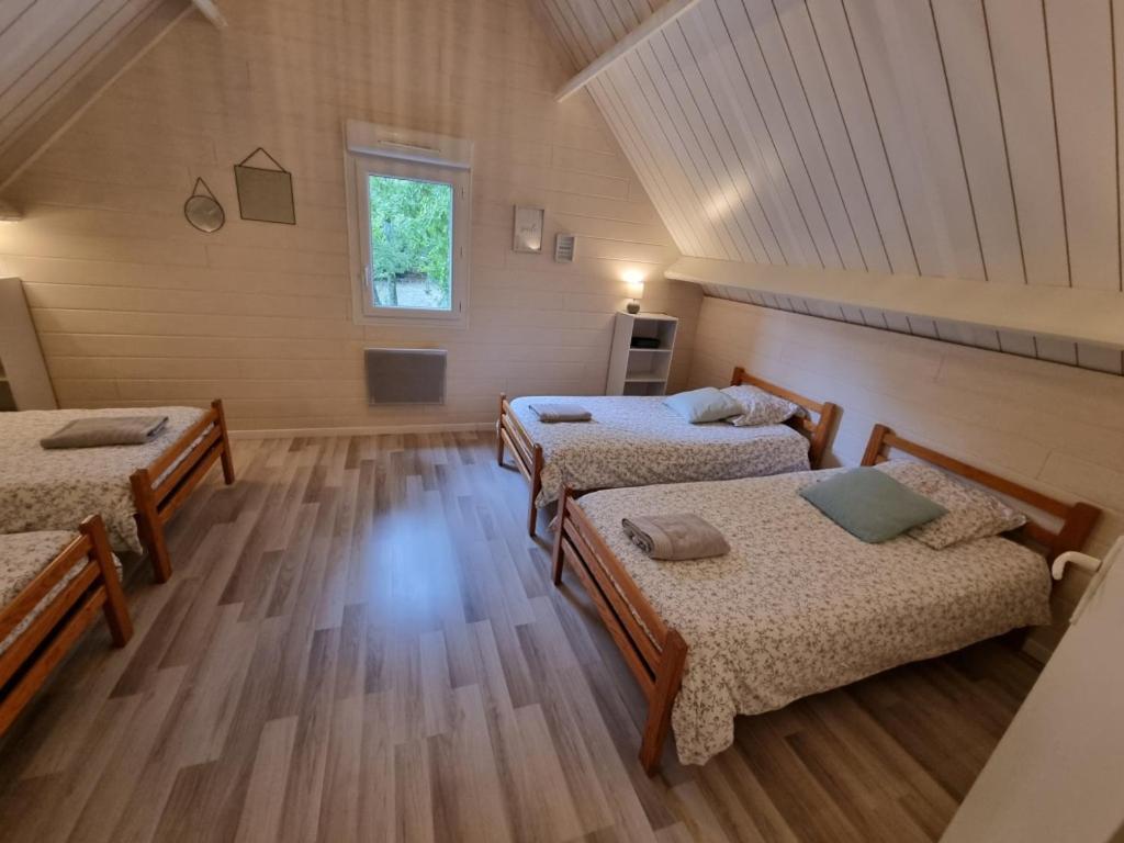 Les Chalets De Saumur, Piscine & Parc Boise, 100M Du Cadrenoir Exterior foto