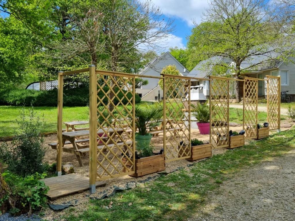 Les Chalets De Saumur, Piscine & Parc Boise, 100M Du Cadrenoir Exterior foto
