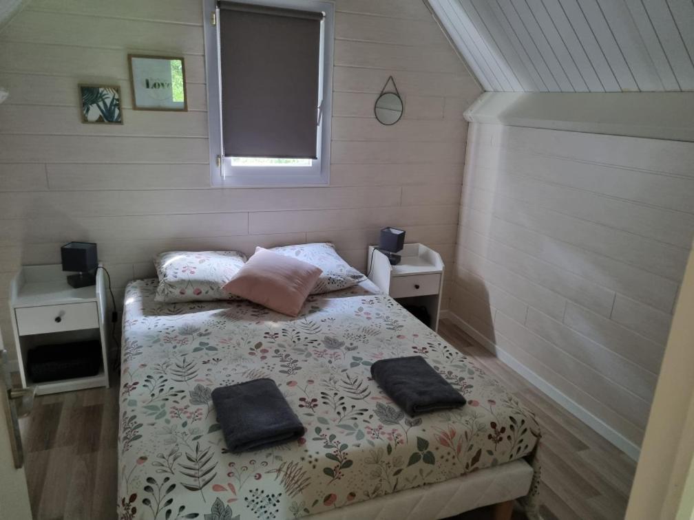 Les Chalets De Saumur, Piscine & Parc Boise, 100M Du Cadrenoir Exterior foto