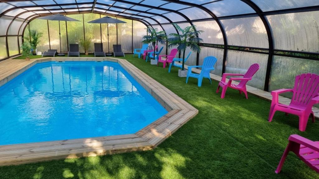 Les Chalets De Saumur, Piscine & Parc Boise, 100M Du Cadrenoir Exterior foto